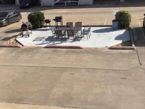 Paris Extended Stay Suites image 9